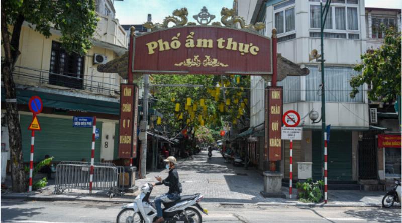 nhung-mon-an-ngon-gan-day-o-khu-pho-sam-uat