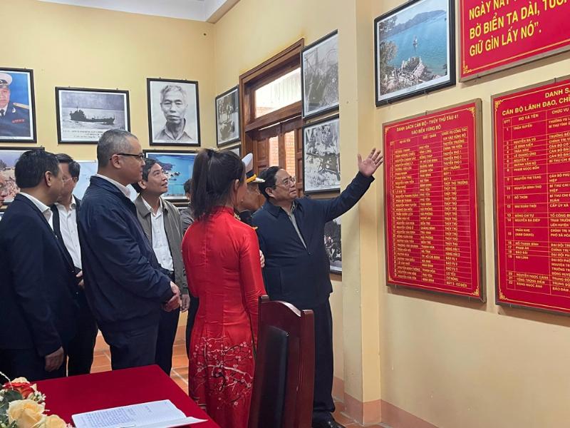 y-nghia-tam-linh-cua-binh-minh-tren-bien