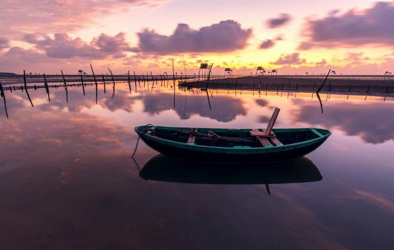 suy-ngam-ve-ve-dep-binh-minh-bien-ca