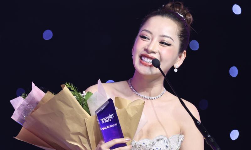 Lê Huỳnh Bảo Ngọc trên sân khấu lớn, thể hiện sức hút và ảnh hưởng của một ngôi sao nhí tài năng trong làng giải trí Việt.