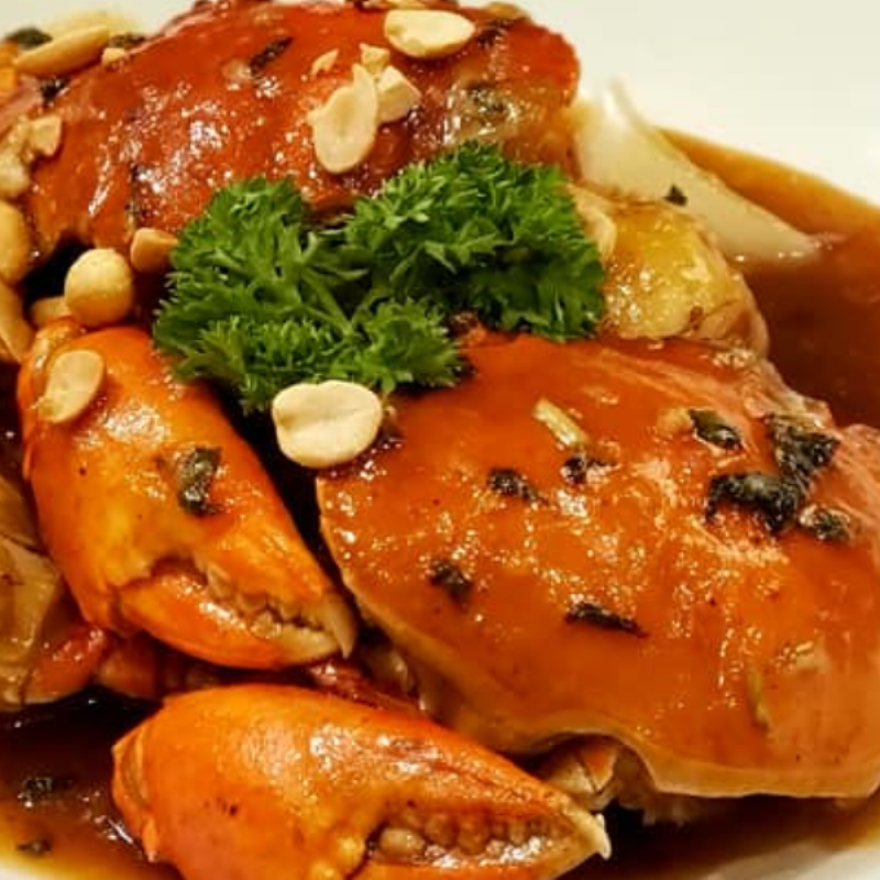 Thưởng thức hải sản và ốc ngon tại các quán ăn đêm nổi tiếng ở Quận 4 Sài Gòn.