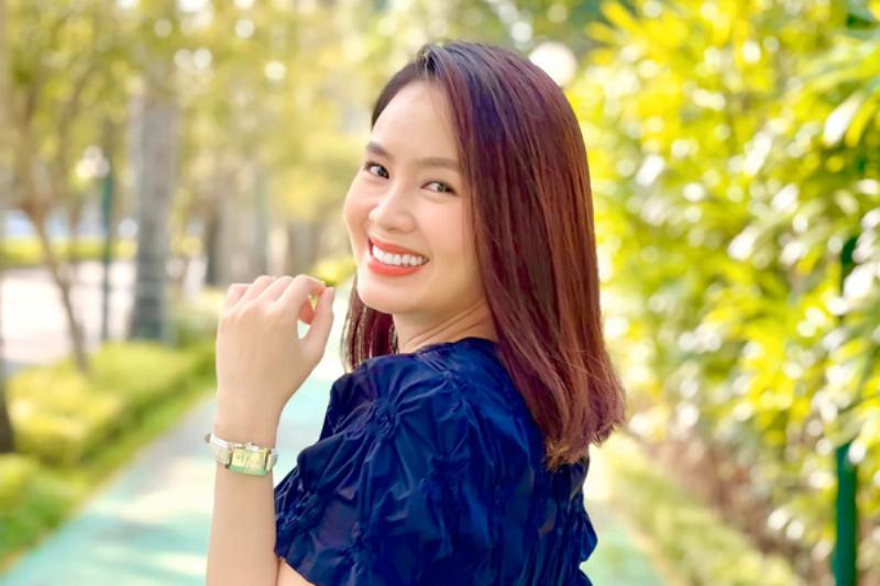 Hồng Diễm cùng gia đình