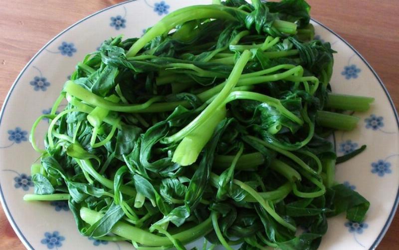 Rau Muống Luộc Xanh Ngon