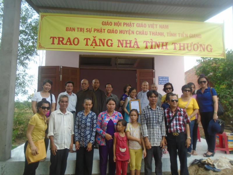 Ly cuu lam tham gia hoat dong tu thien giup do cong dong