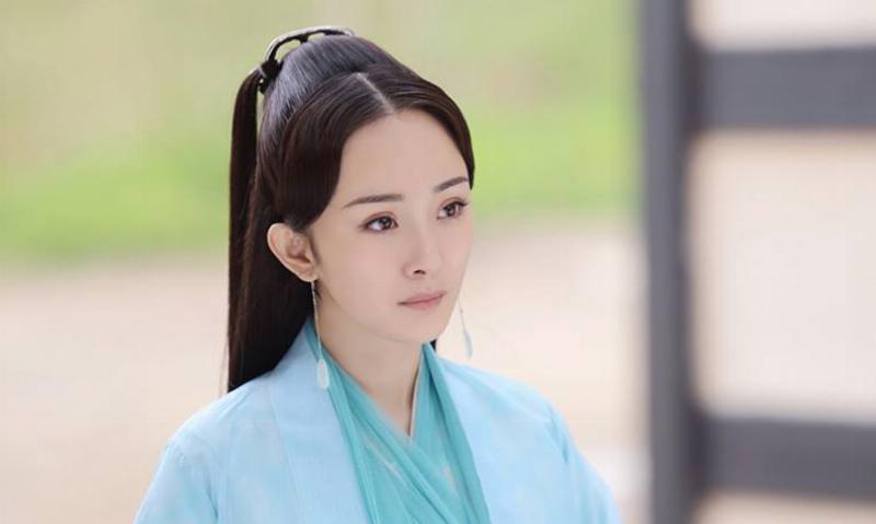 Hình ảnh Dương Mịch trong vai Bạch Thiển trong phim Tam Sinh Tam Thế Thập Lý Đào Hoa, một trong những phim Dương Mịch nổi tiếng nhất