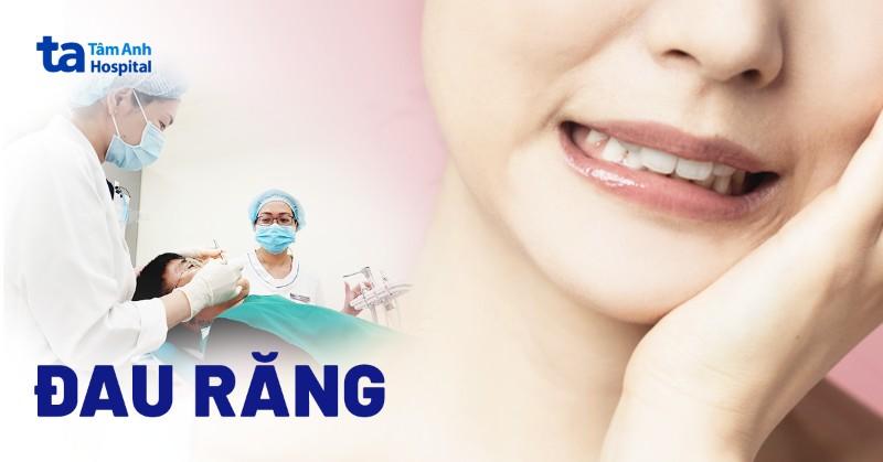 Người đang chải răng hoặc dùng chỉ nha khoa, biểu tượng cho việc chăm sóc răng miệng hàng ngày để phòng ngừa đau răng