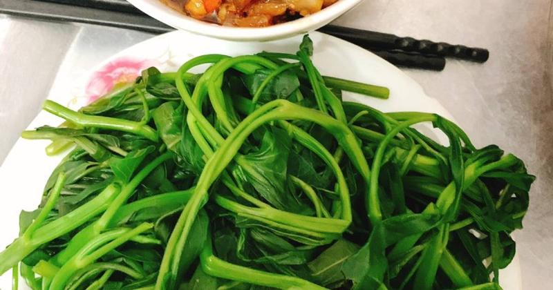 Rau Muống Luộc Kho Quẹt