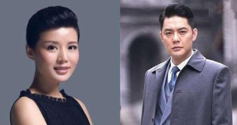 Hình ảnh hai diễn viên/ca sĩ Hoa ngữ đang tương tác thân thiết, thể hiện tình bạn hoặc tình đồng nghiệp ấm áp trong C-Biz.