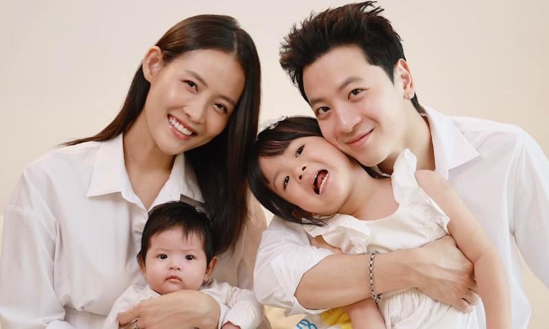 Trương Mỹ Nhân cùng chồng và con gái nhỏ, khoảnh khắc hạnh phúc gia đình