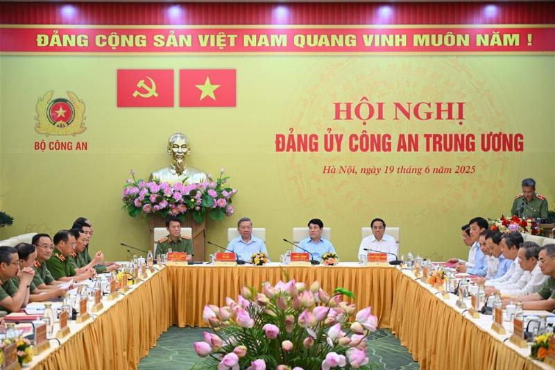 Trần Nguyễn Thiên An tham gia sự kiện giải trí trẻ trung